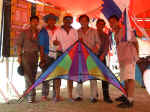 Group photo with the Thai Kites Acc. guys and Malysians participans